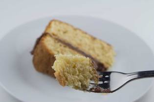 Peanut-Butter-Cake-Slice-RoseHartSweets