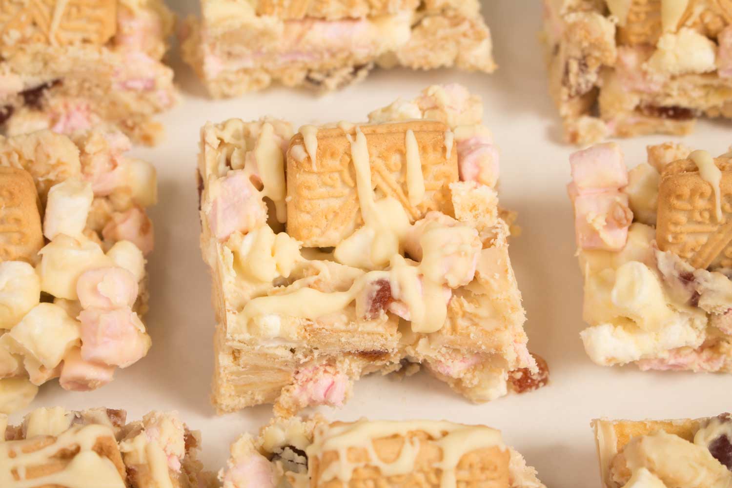 custard-cream-white-rockyroad-2-RoseHartSweets